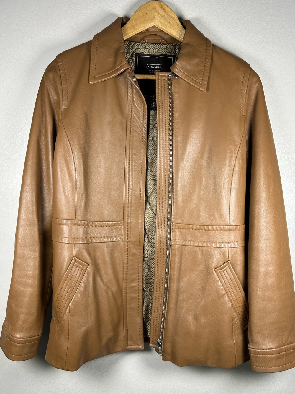 RARE Vintage Coach Genuine Leatherware EST. 1941 Belted Safari Jacket Caramel